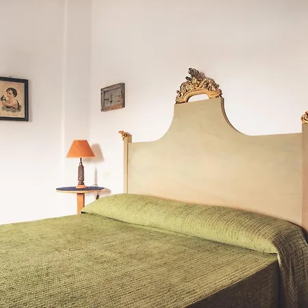 Castello Malaspina Di Guest house
